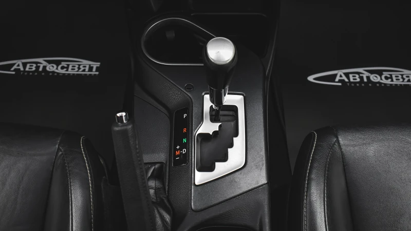 Toyota Rav4 2.0 Luxury 4x4 Automatic, снимка 12 - Автомобили и джипове - 52077030