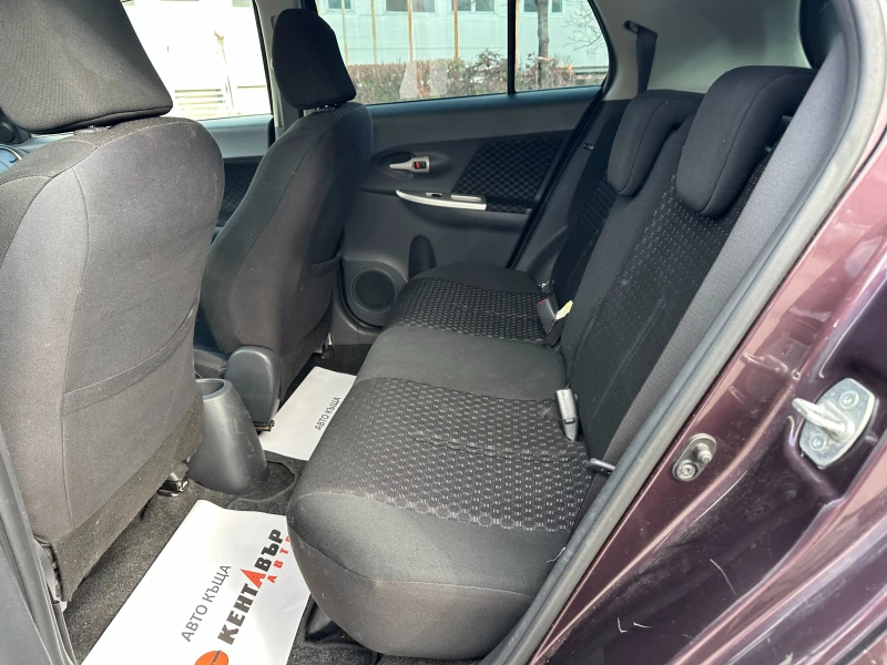 Toyota Urban Cruiser 1.3i 101 к.с. , снимка 10 - Автомобили и джипове - 52524156