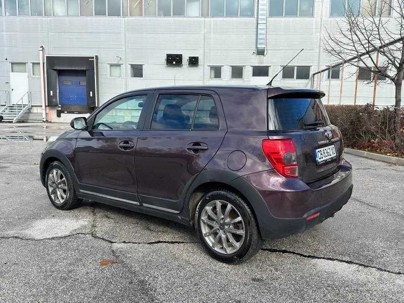 Toyota Urban Cruiser 1.3i 101 к.с. , снимка 3 - Автомобили и джипове - 52524156