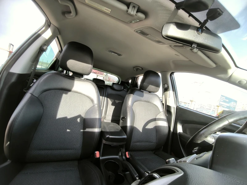 Hyundai IX35 2.0crdi 4x4 EURO5, снимка 16 - Автомобили и джипове - 52682305