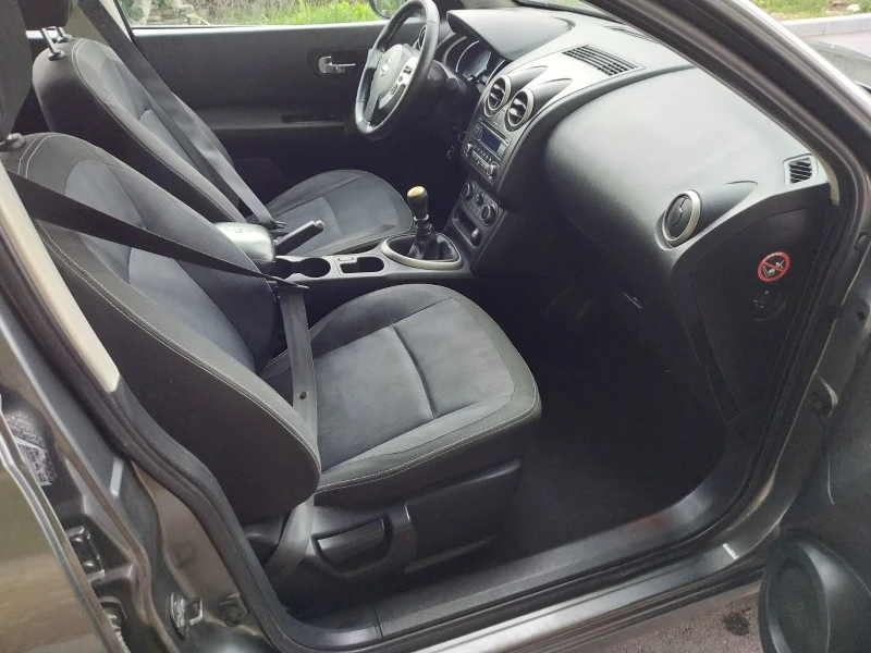 Nissan Qashqai, снимка 8 - Автомобили и джипове - 52898583