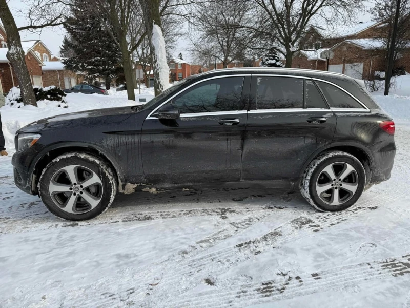 Mercedes-Benz GLC 300 * AWD (4MATIC) * CARFAX * БЕЗ ПЪРВОНАЧАЛНА ВНОСКА, снимка 2 - Автомобили и джипове - 53251743