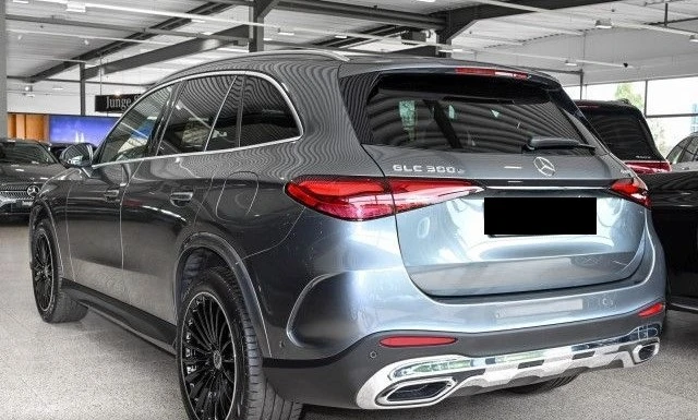 Mercedes-Benz GLC 300 e/ AMG/ 4-MATIC/ 360 CAMERA/, снимка 3 - Автомобили и джипове - 47593188