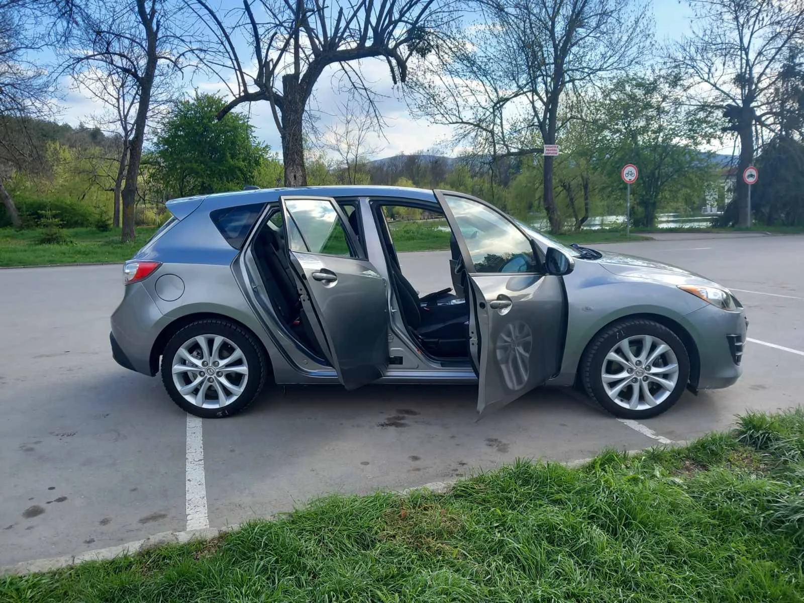 Mazda 3 Автоматик* 2.0i* Facelift * Нов внос* Регистрирана - изображение 4