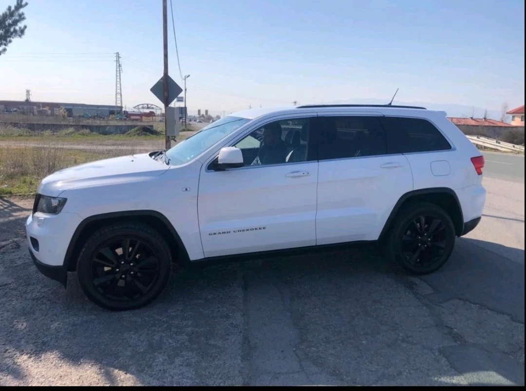 Jeep Grand cherokee 3.0 CRD FULL EXTRAS - изображение 4