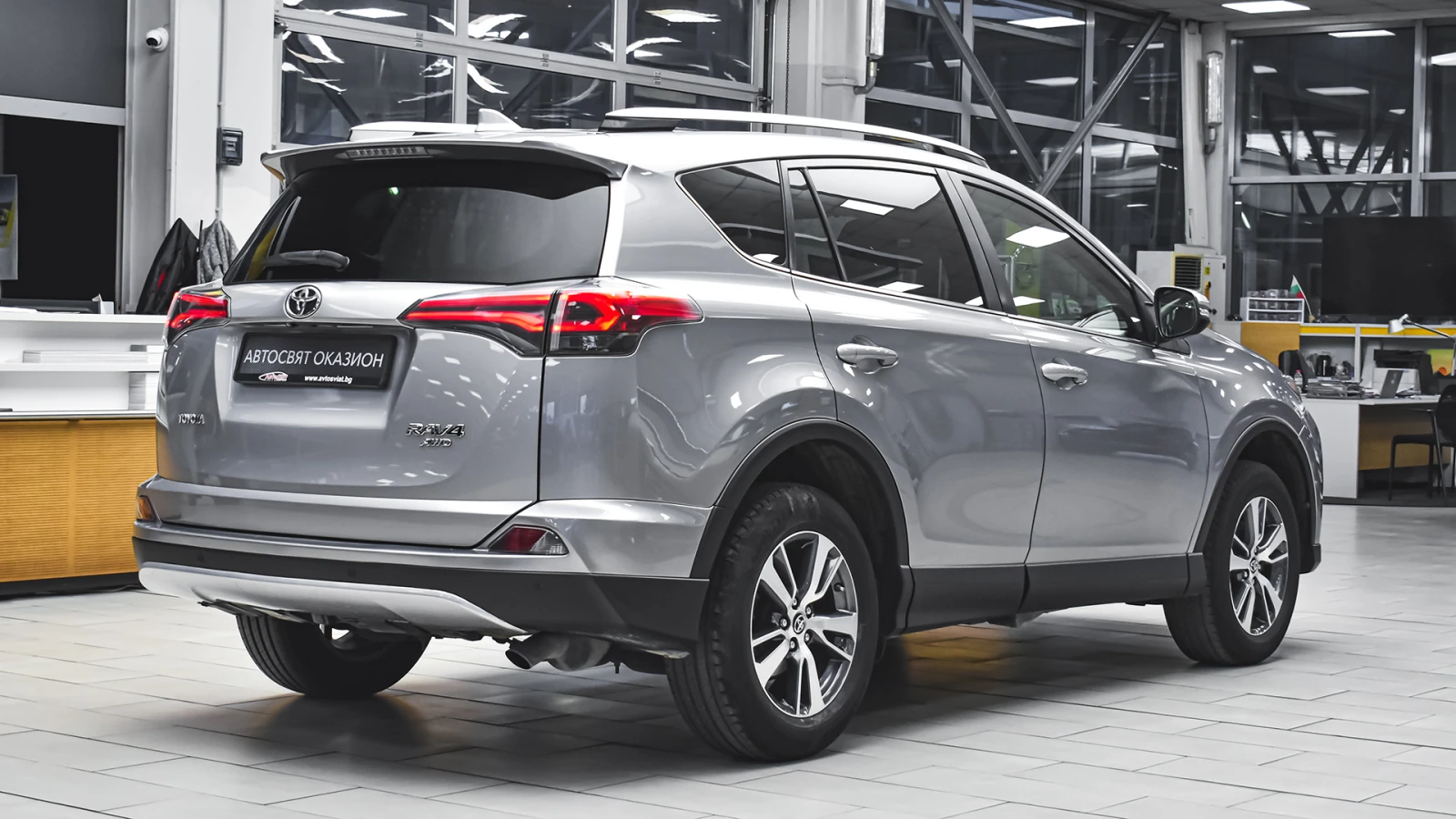 Toyota Rav4 2.0 Luxury 4x4 Automatic | Mobile.bg   6