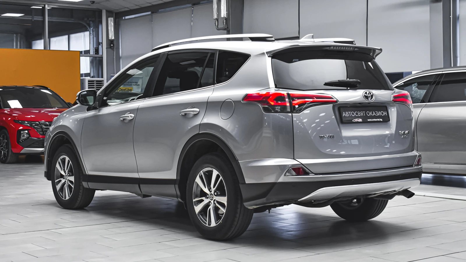 Toyota Rav4 2.0 Luxury 4x4 Automatic | Mobile.bg   7