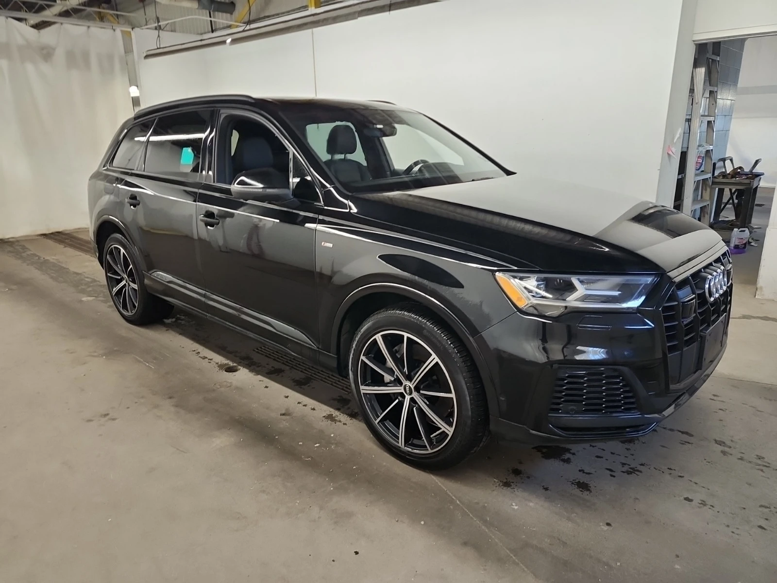 Audi Q7 55TFSI * PROGRESSIV * ОБДУХВАНЕ * CARFAX * , снимка 2 - Автомобили и джипове - 54318201