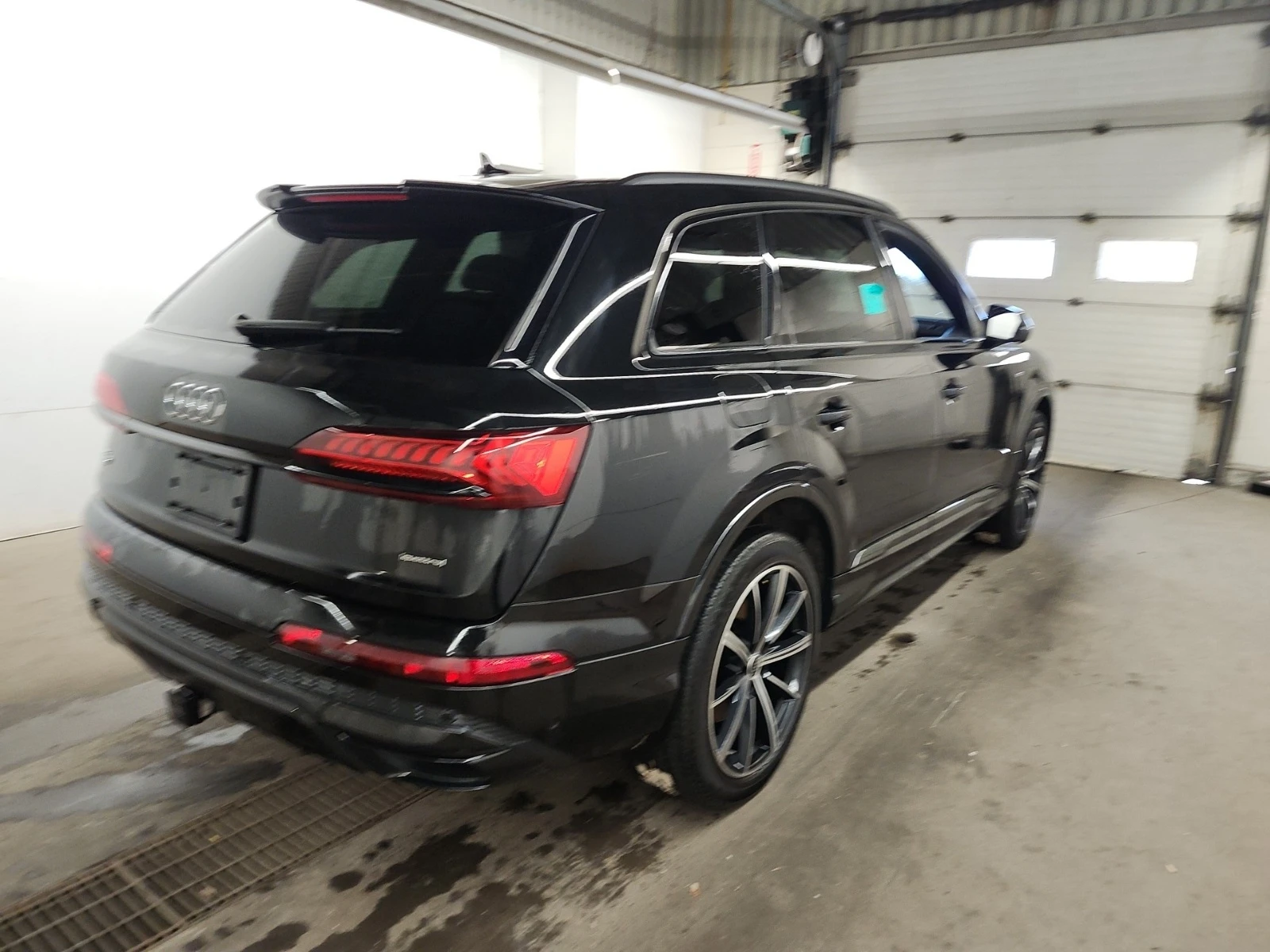 Audi Q7 55TFSI * PROGRESSIV * ОБДУХВАНЕ * CARFAX * , снимка 3 - Автомобили и джипове - 54318201