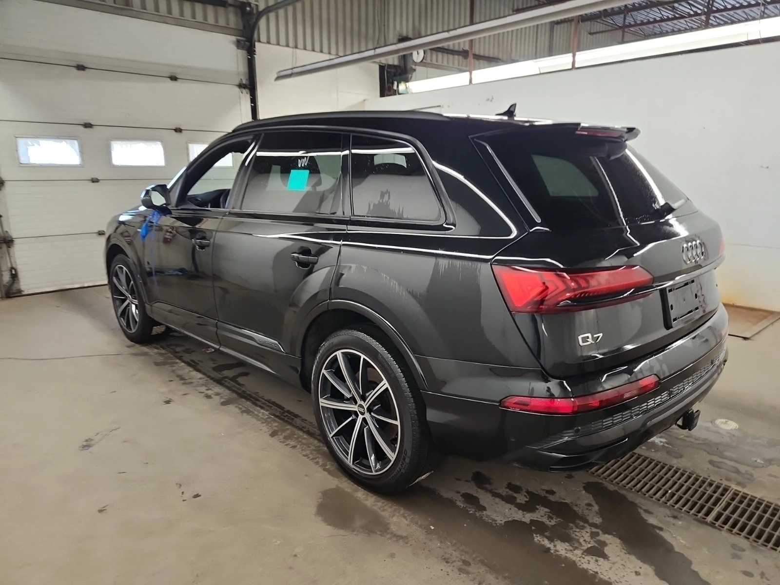 Audi Q7 55TFSI * PROGRESSIV * ОБДУХВАНЕ * CARFAX * , снимка 4 - Автомобили и джипове - 54318201