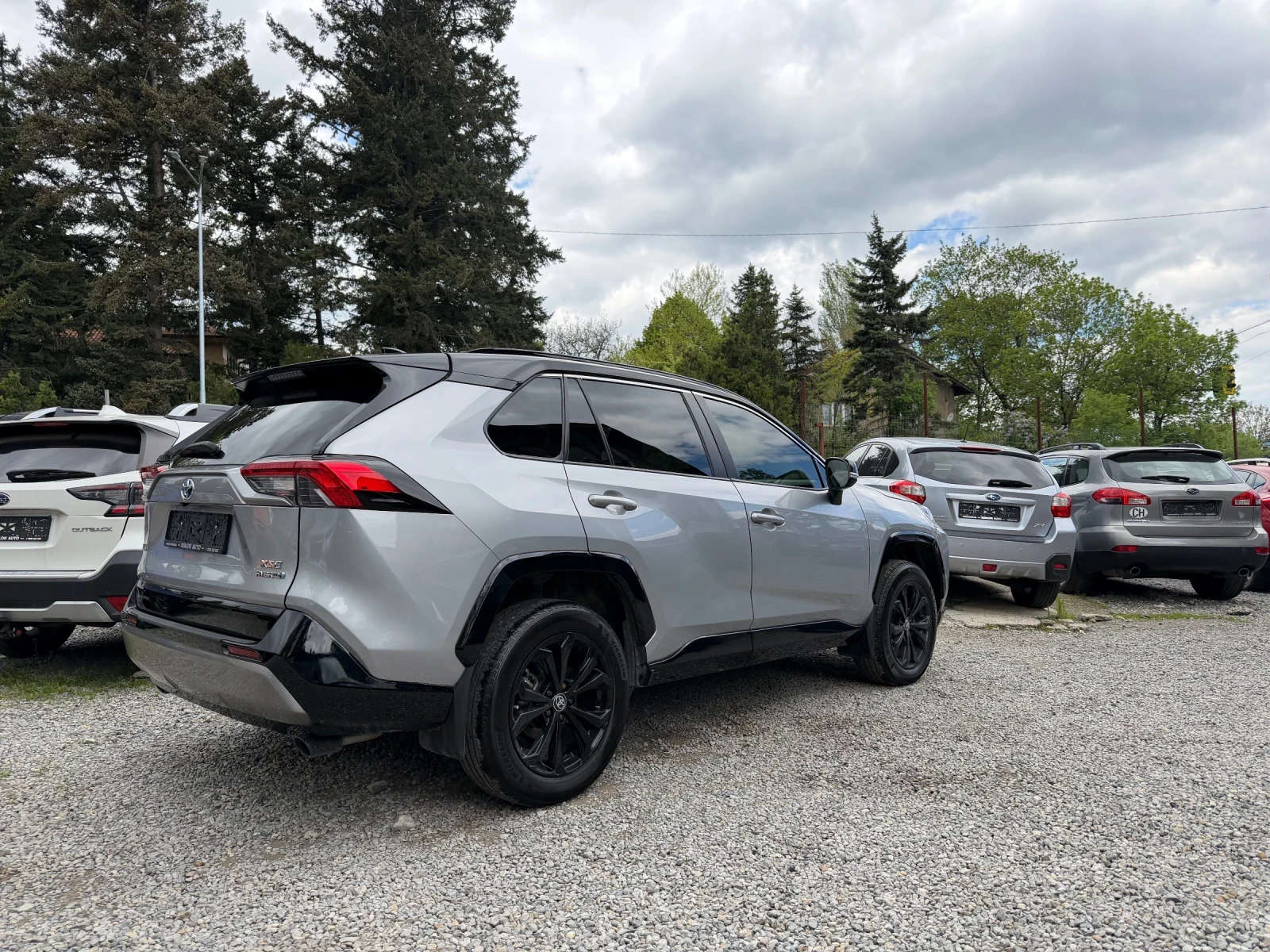 Toyota Rav4 2.5* LUXURY* 4X4* CAM* KEYLESS* DISTR* , снимка 6 - Автомобили и джипове - 54387235