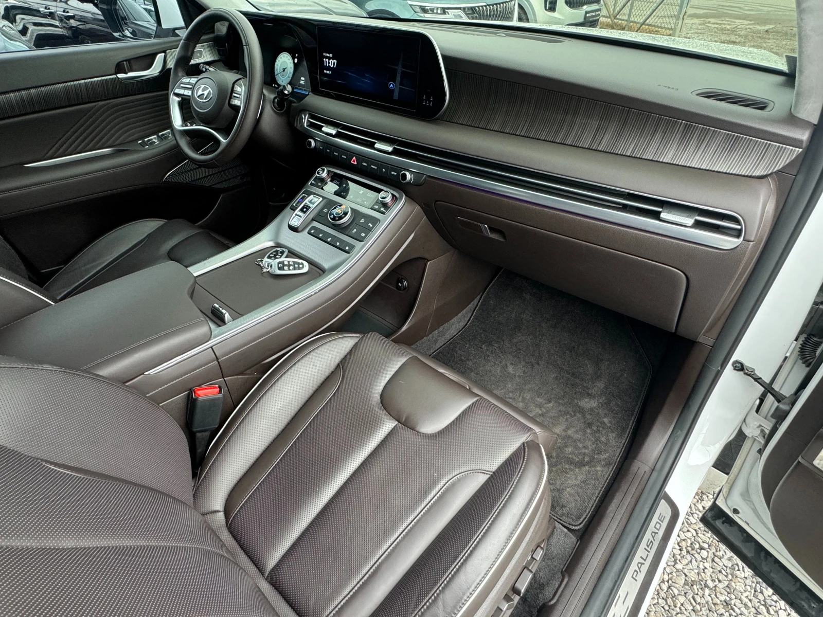 Hyundai Palisade 3.8 V6 ! 4WD ! Calligraphy !, снимка 11 - Автомобили и джипове - 54668170
