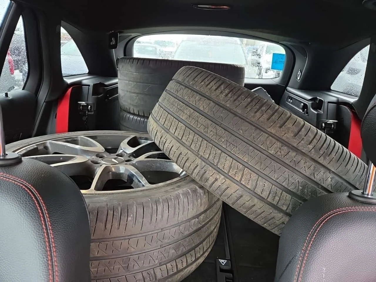Mercedes-Benz GLC 43 AMG BURMESTER * ПОДГРЕВИ * ПАНО * KEYLESS, снимка 12 - Автомобили и джипове - 54941018