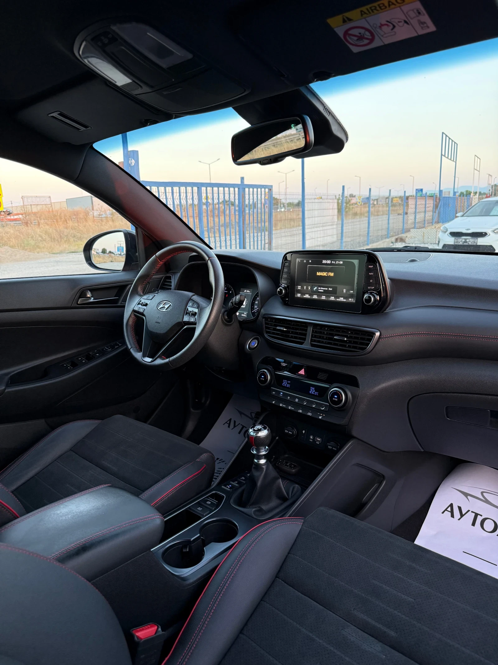 Hyundai Tucson 1.6 CRDi N-LINE, снимка 9 - Автомобили и джипове - 55768225