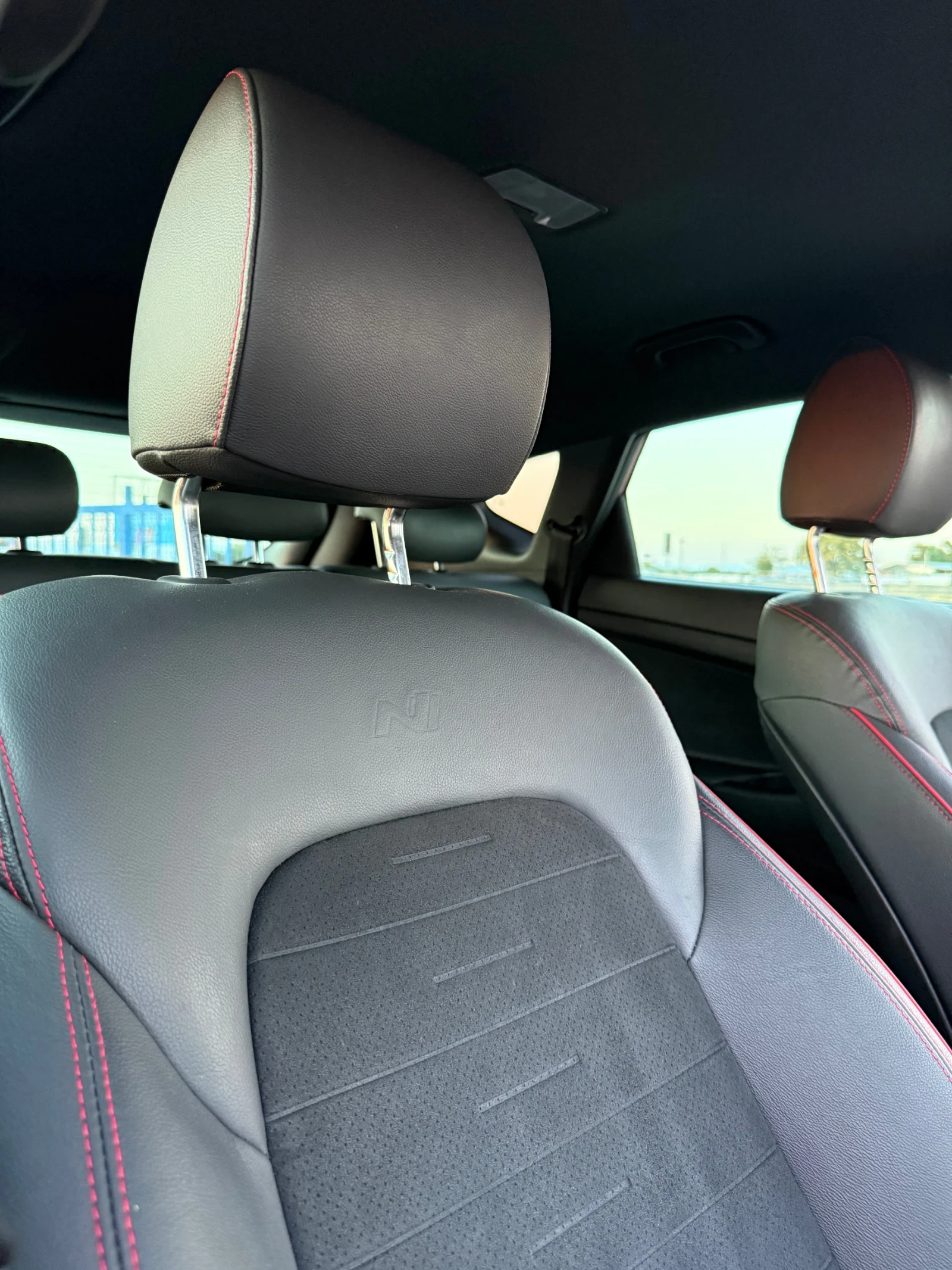 Hyundai Tucson 1.6 CRDi N-LINE, снимка 14 - Автомобили и джипове - 55768225