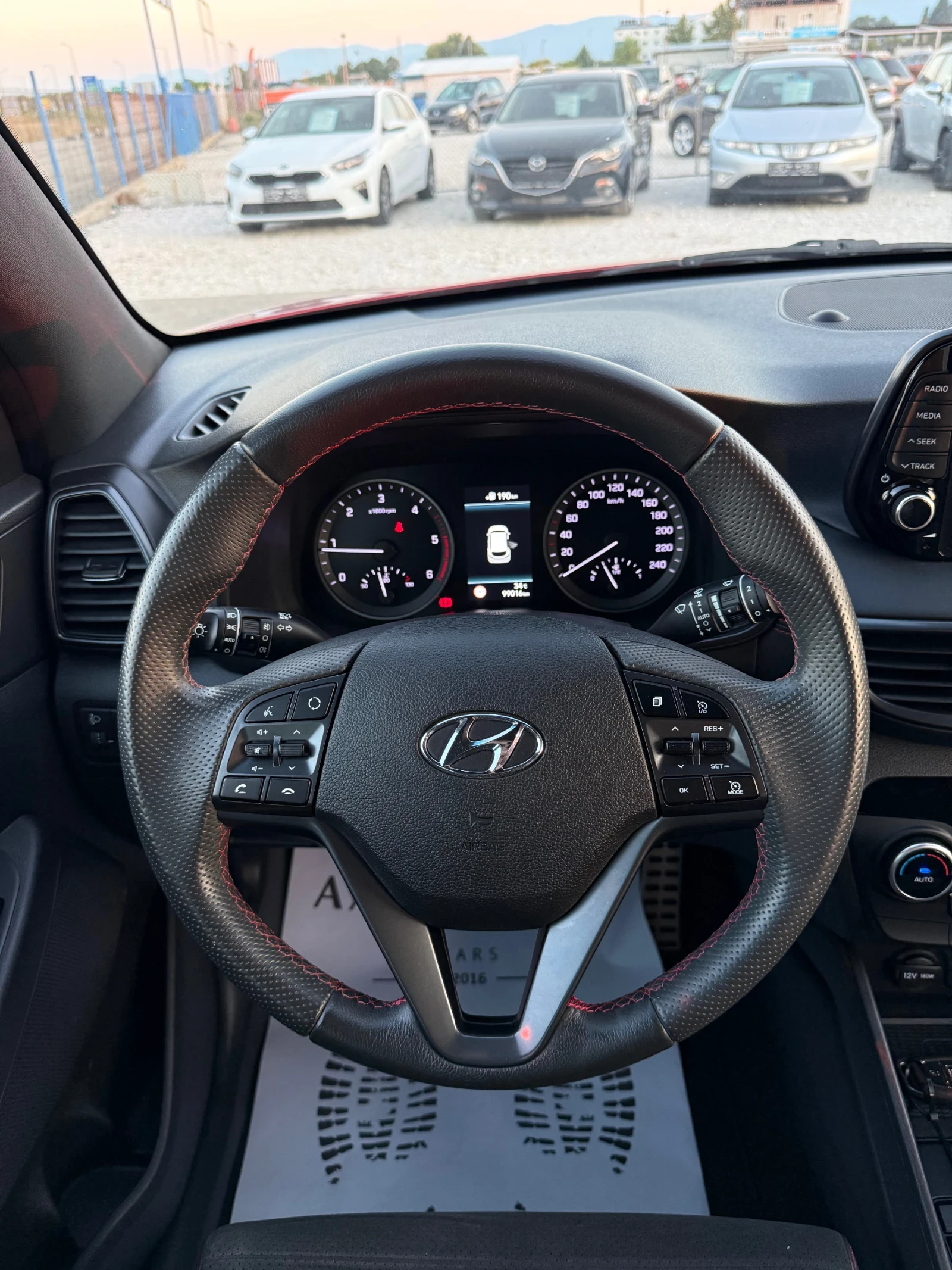 Hyundai Tucson 1.6 CRDi N-LINE, снимка 11 - Автомобили и джипове - 55768225