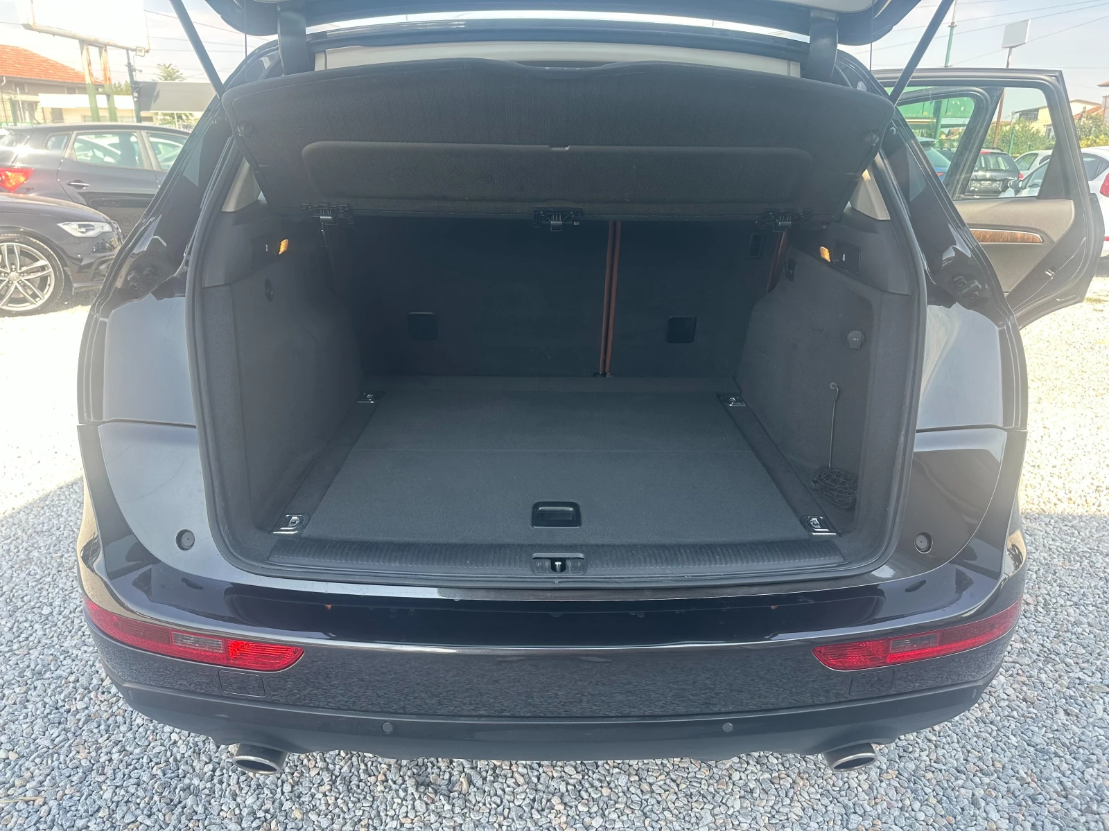 Audi Q5 3.0TDI, снимка 10 - Автомобили и джипове - 55835874
