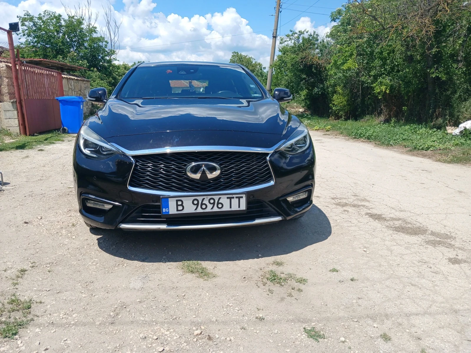 Infiniti Q30 4х4 2.2 170к. Бартер