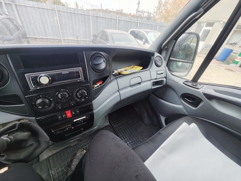 Iveco Daily 3.0L 65c18d, снимка 9 - Бусове и автобуси - 47925550