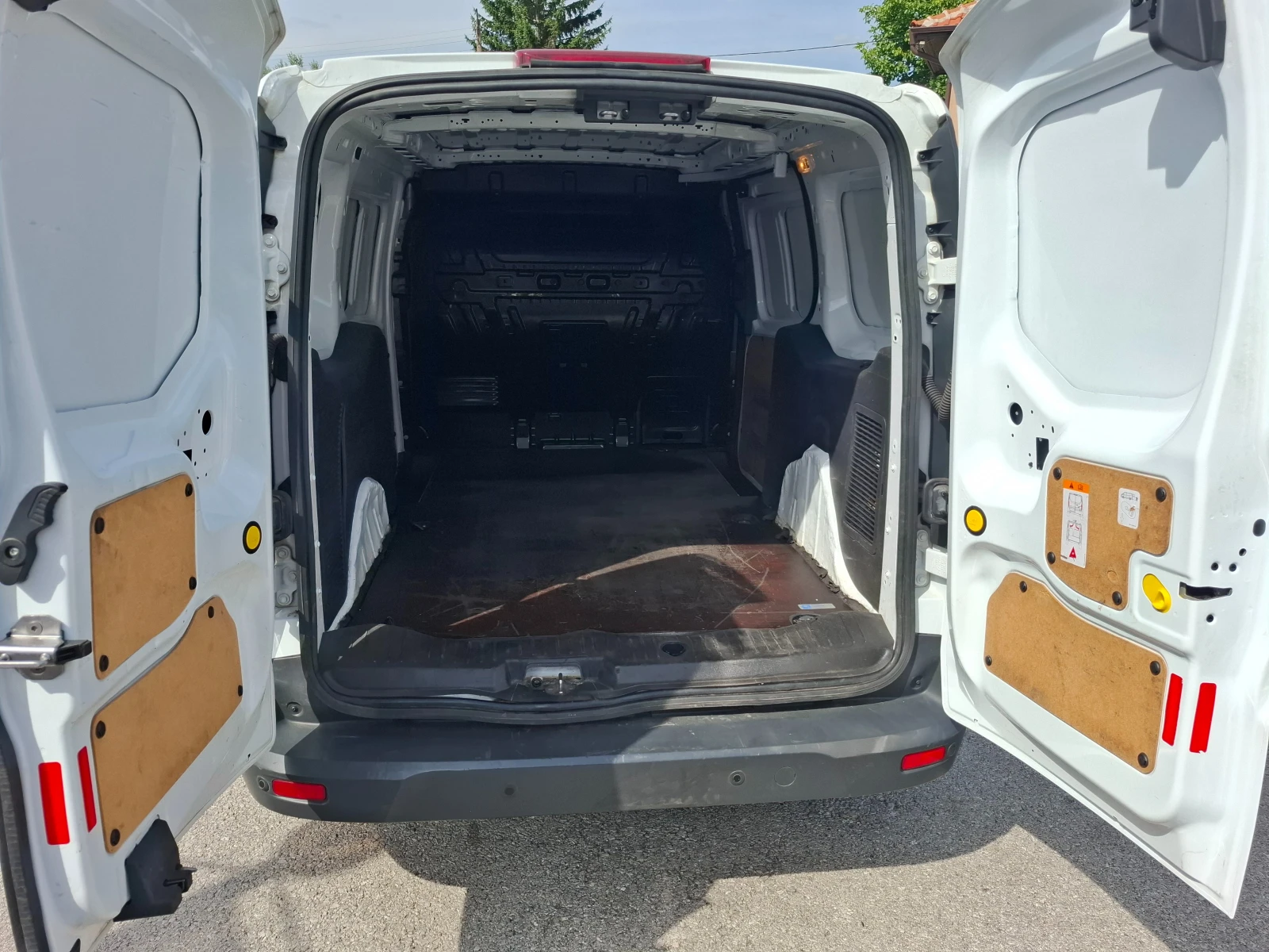 Ford Transit CONNECT 1.6 TDCI - изображение 10
