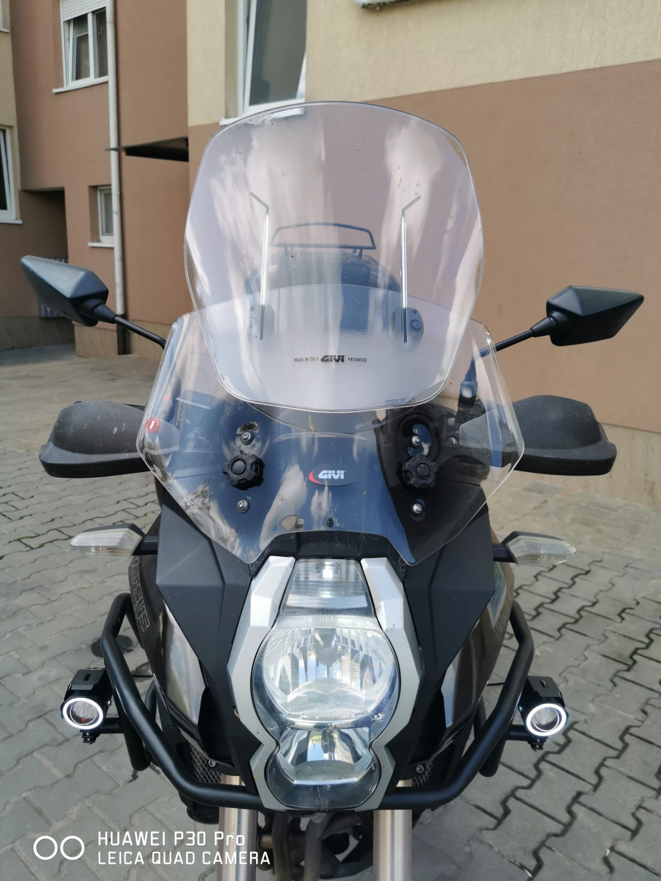 Kawasaki Versys Grand Tourer