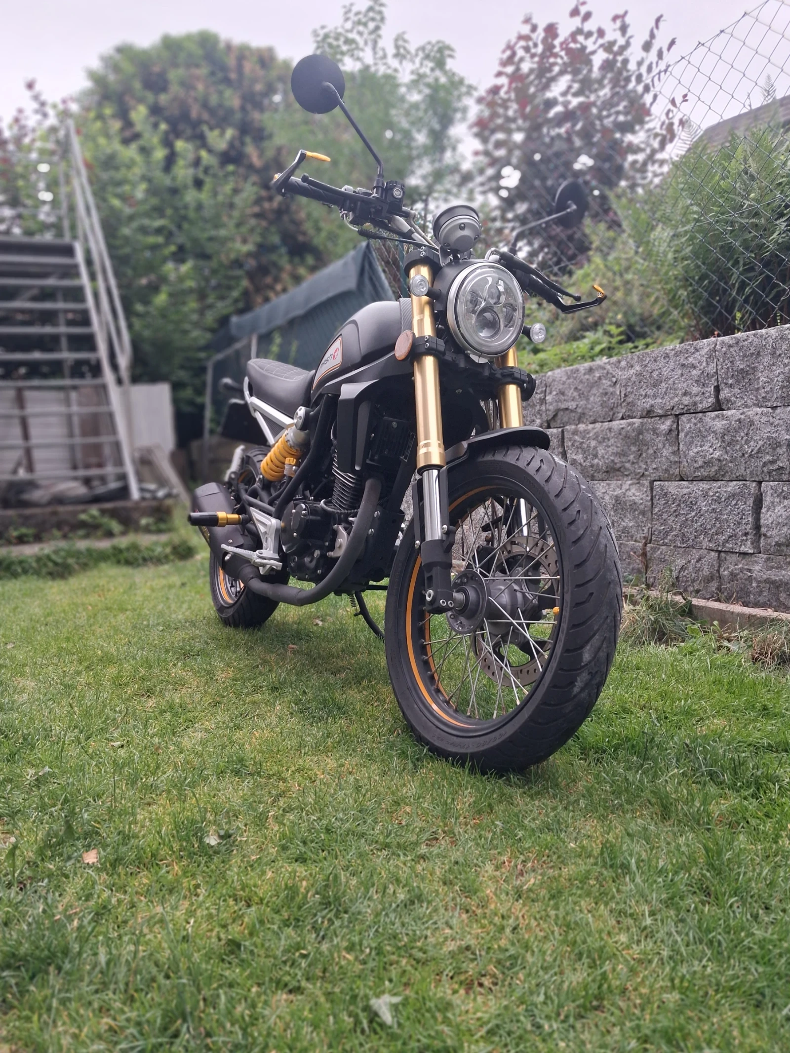 Moto Morini 125 Mash scrambler 125, снимка 5 - Мотоциклети и мототехника - 54905106