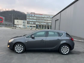 Opel Astra 1.6i 116k.c. * Cosmo * Bluetooth * AUX * Климатрон, снимка 2