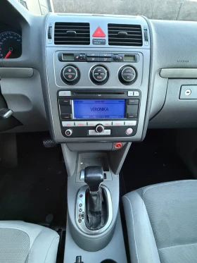 VW Touran 2.0 TDi /Автомат, снимка 7