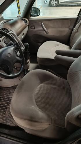 Citroen Xsara picasso, снимка 9 - Автомобили и джипове - 45383045