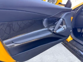 Обява за продажба на Ferrari 812 GTS = Atelier = Гаранция ~1 147 404 лв. - изображение 8