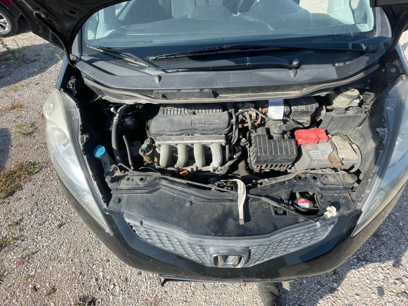 Honda Jazz 1.4i, снимка 11 - Автомобили и джипове - 46446491