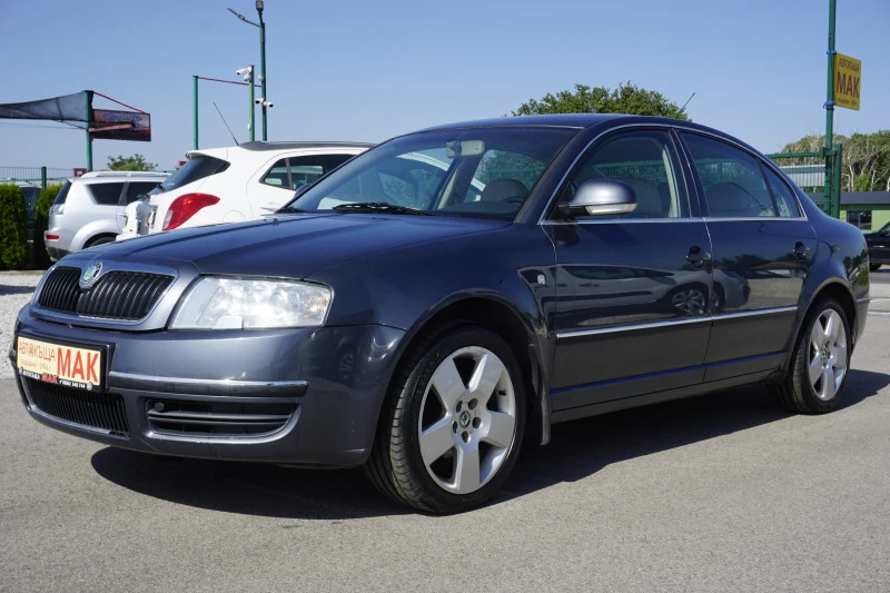 Skoda Superb 2.0 TDI/Euro 5/Кожа/Подгрев/Ксенон, снимка 3 - Автомобили и джипове - 46544555