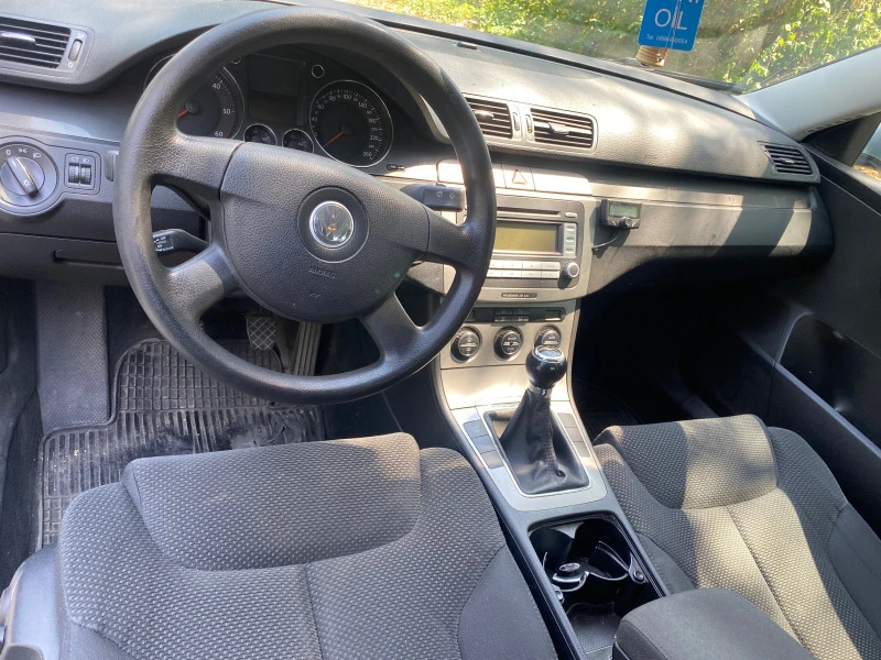 VW Passat, снимка 10 - Автомобили и джипове - 47088585