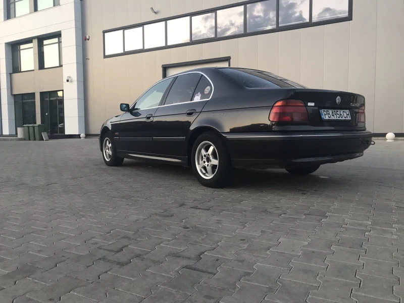 BMW 520 520i, снимка 4 - Автомобили и джипове - 47572237