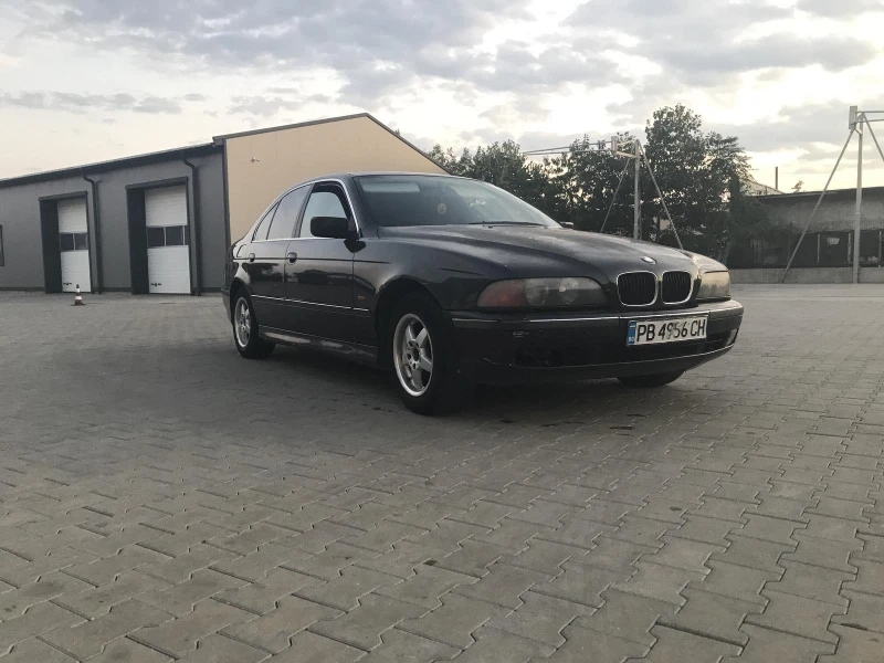 BMW 520 520i, снимка 7 - Автомобили и джипове - 47572237