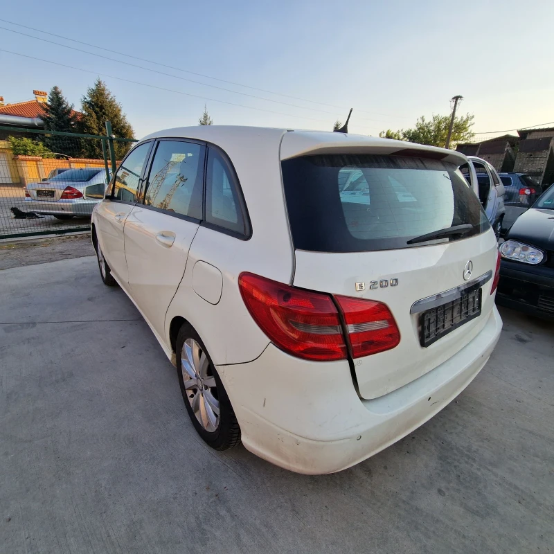Mercedes-Benz B 200 B180B220B250, снимка 4 - Автомобили и джипове - 50957765