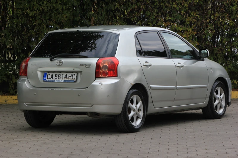 Toyota Corolla D-4D Автоматик, снимка 2 - Автомобили и джипове - 51937340