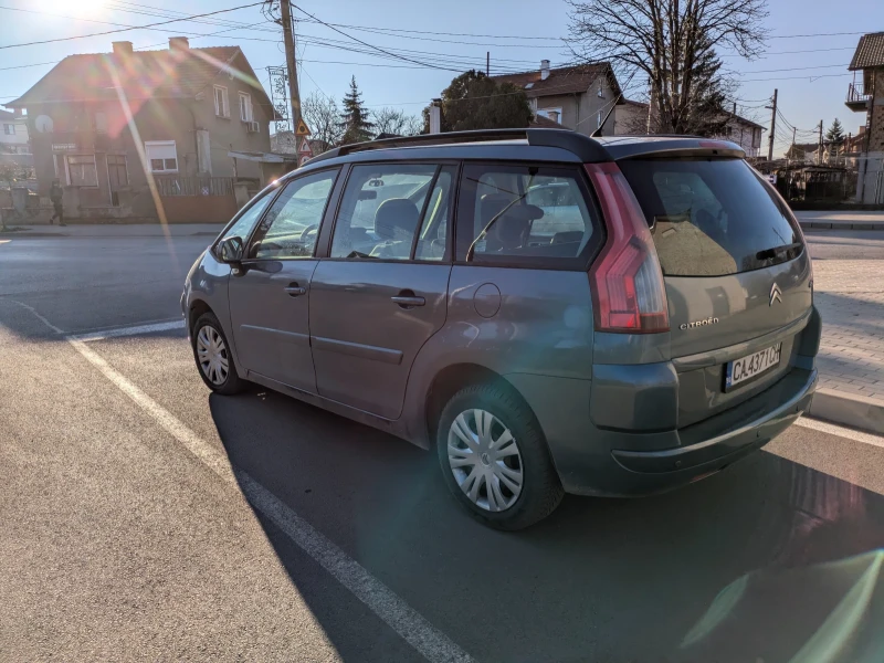 Citroen Grand C4 Picasso, снимка 9 - Автомобили и джипове - 52792511
