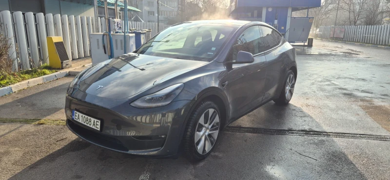 Tesla Model Y Dual Motor Long range 