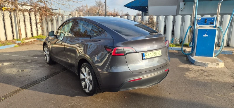 Tesla Model Y Dual Motor Long range , снимка 9 - Автомобили и джипове - 52882695
