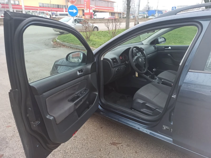 VW Golf Variant 1.9 105 , снимка 8 - Автомобили и джипове - 52885889