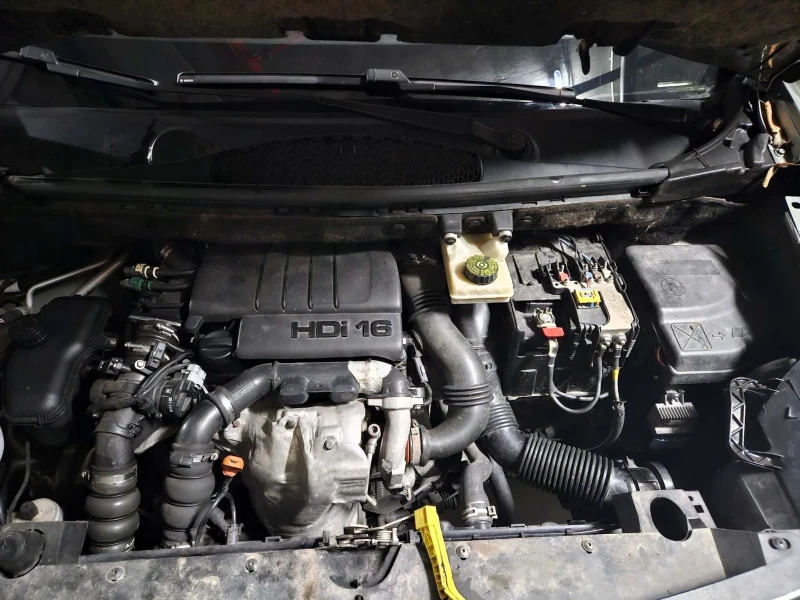 Citroen Berlingo 1.6 HDI Multispace, снимка 6 - Автомобили и джипове - 53336097