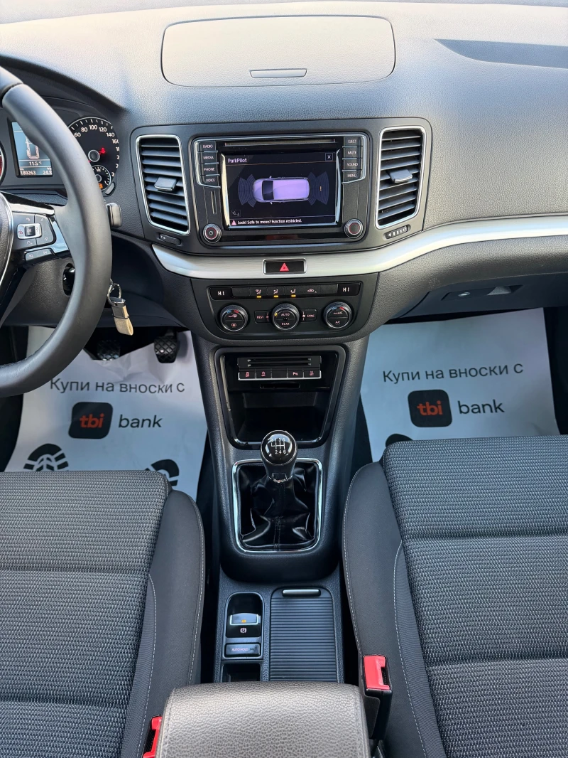 VW Sharan 2.0TDI* FACELIFT* 7Местна, снимка 13 - Автомобили и джипове - 53396225