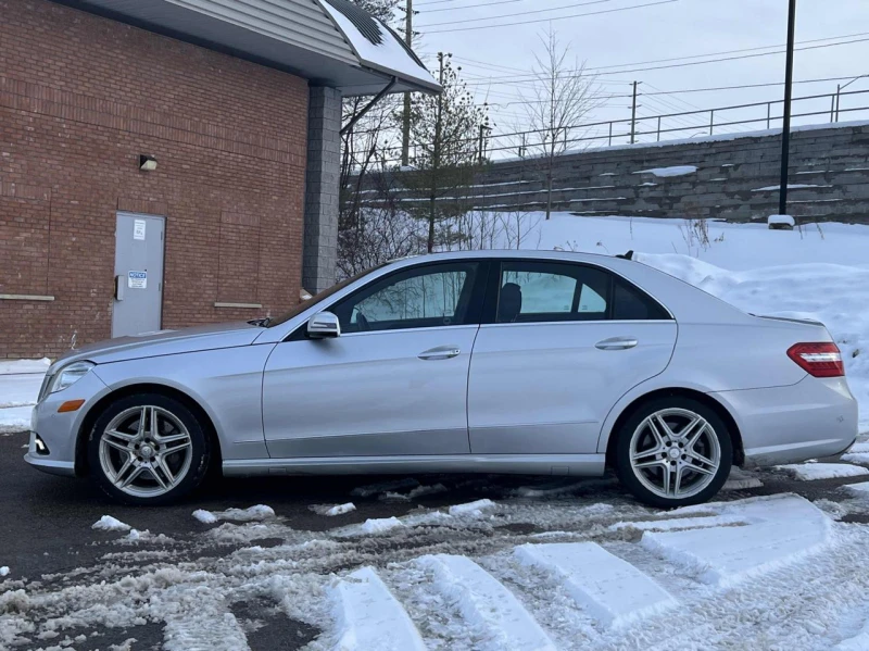 Mercedes-Benz E 500 4M* AMG* 5.5* Въздух* Обдух* Масаж* Keyless* Пано*, снимка 2 - Автомобили и джипове - 53502152