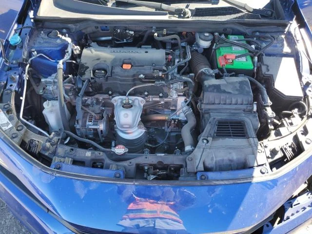 Honda Civic 2.0L 4 Front-wheel Drive, снимка 4 - Автомобили и джипове - 53108061