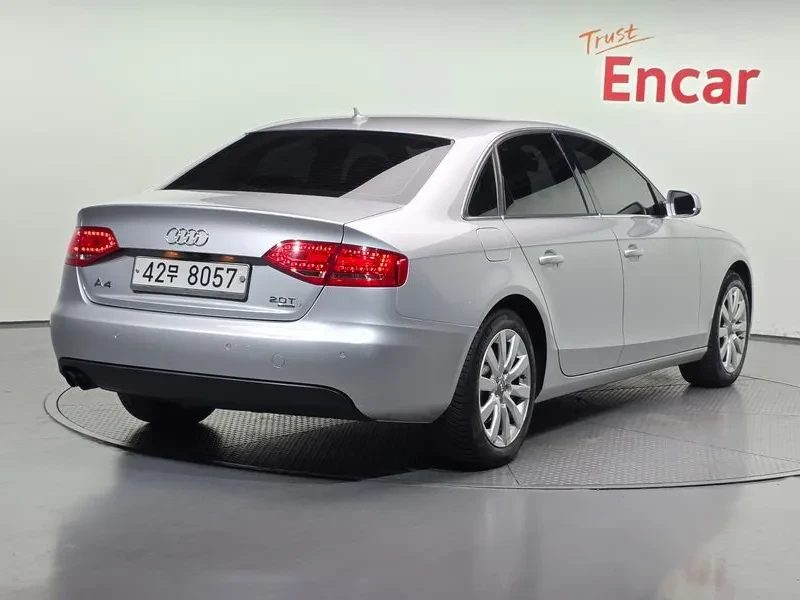 Audi A4 2.0 TFSI Quattro, снимка 2 - Автомобили и джипове - 54548616