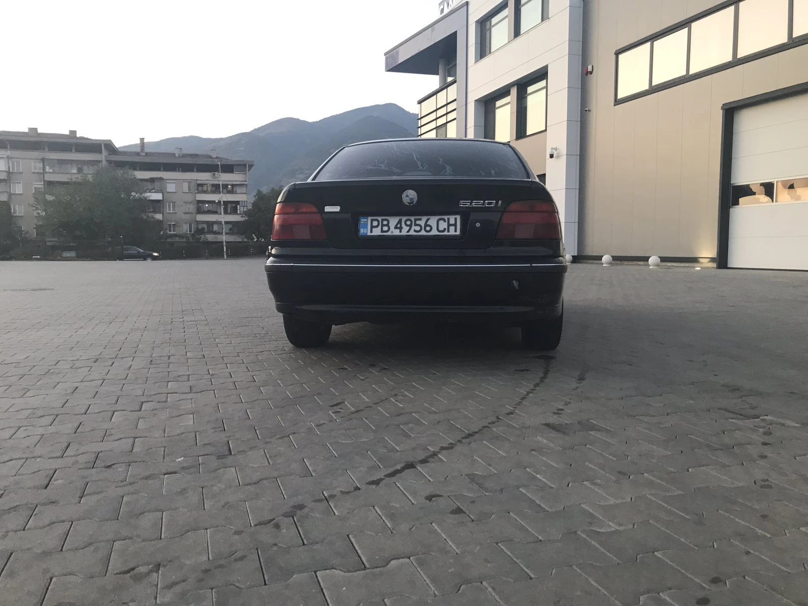 BMW 520 520i - изображение 3