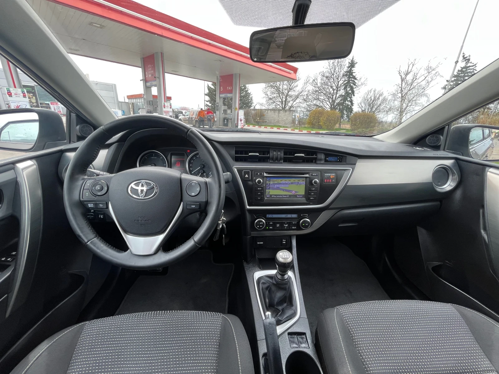Toyota Auris 1.4 D4D - изображение 8