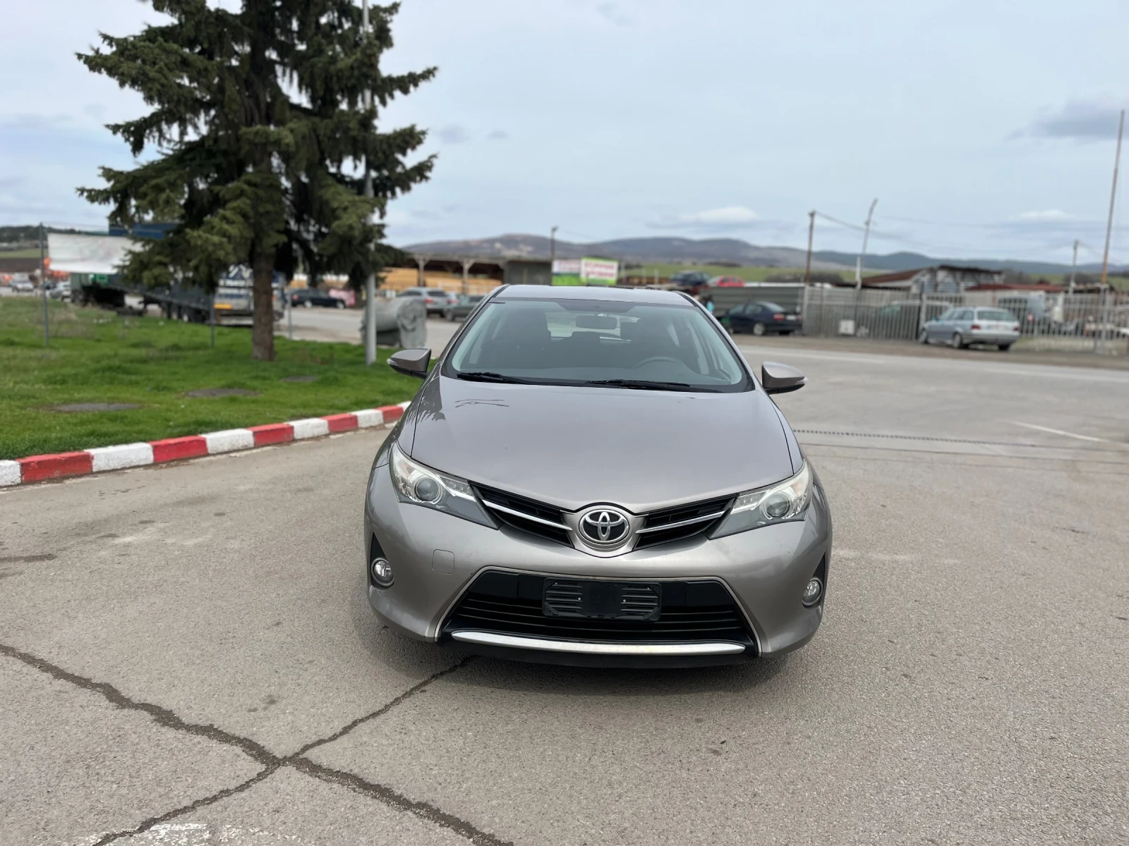 Toyota Auris 1.4 D4D - изображение 2