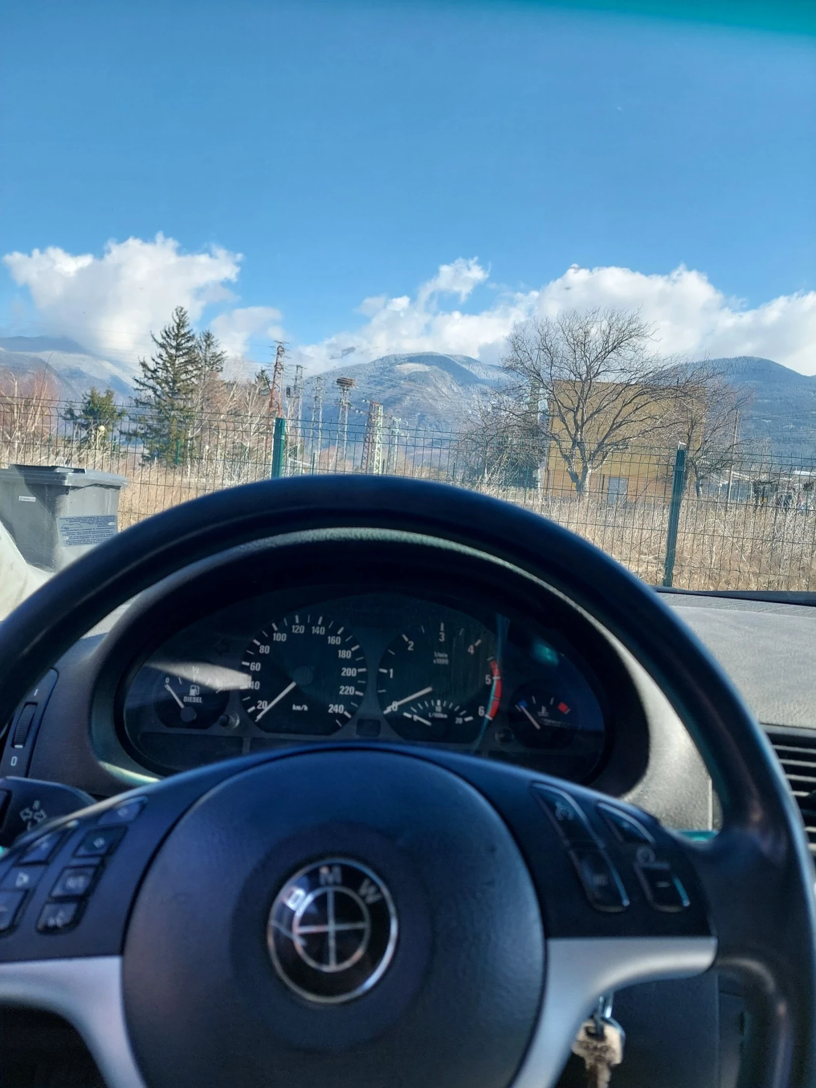 BMW 330  - изображение 8